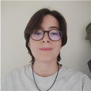 Laureata in lingue offre aiuto in letteratura italiana per tutte le scuole e aiuto ad imparare l'italiano per giovani e adulti